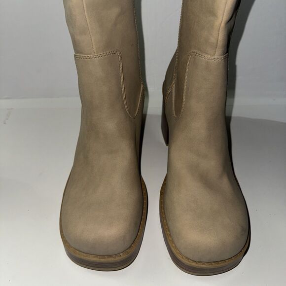 Skechers Boots Tan Beige Platform Size 10 Medium Mid Calf Platform Square Toe - Picture 5 of 11